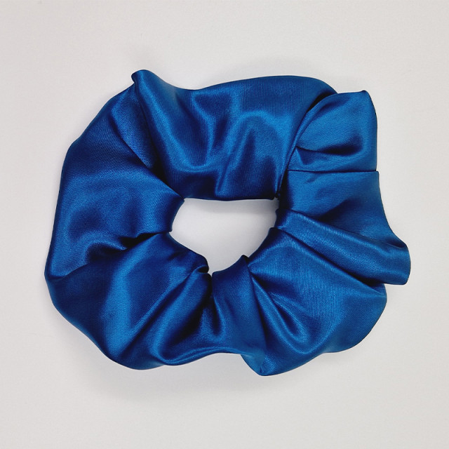 Скрънчи в петролено зелен цвят