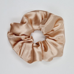 Скрънчи в тъмно бежов цвят