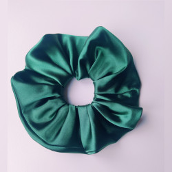Скрънчи в тъмно зелен цвят