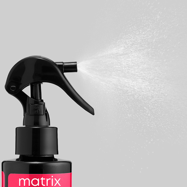 Спрей против накъсване на увредена коса Matrix Instacure Anti-Breakage Porosity Spray 200ml