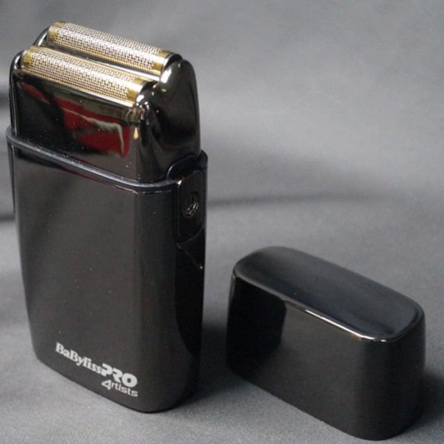 Професионална самобръсначка с двойна глава Babyliss PRO FoilFX02 GUNsteelFX Shaver FXFS2GSE